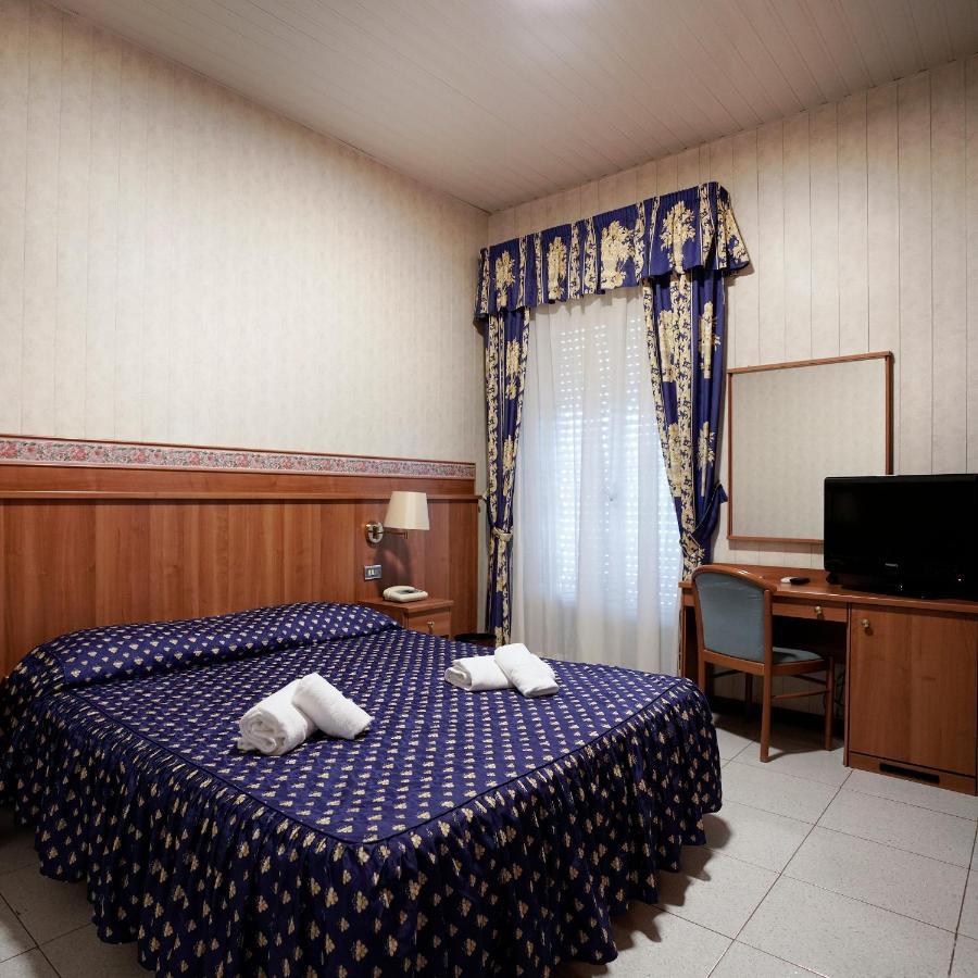 Hotel Capys Capua Exterior photo