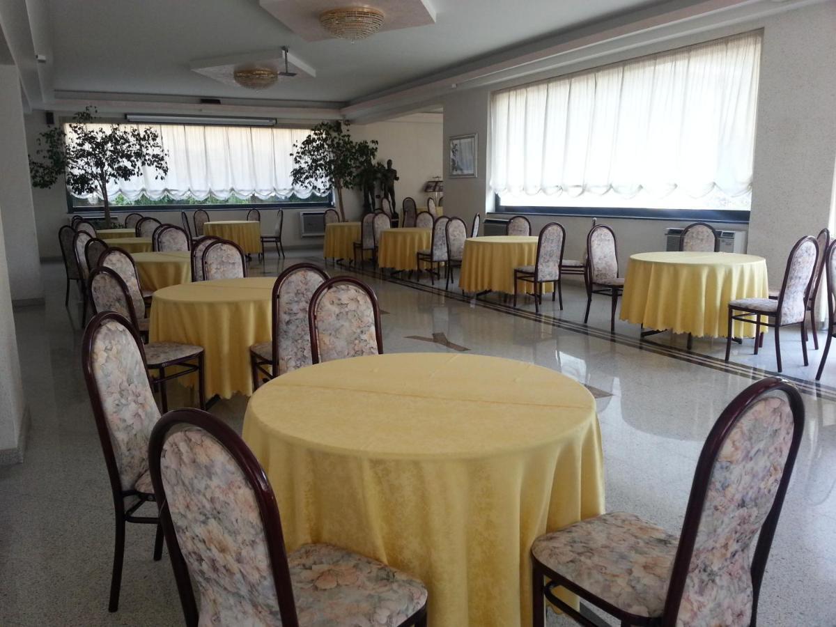 Hotel Capys Capua Exterior photo